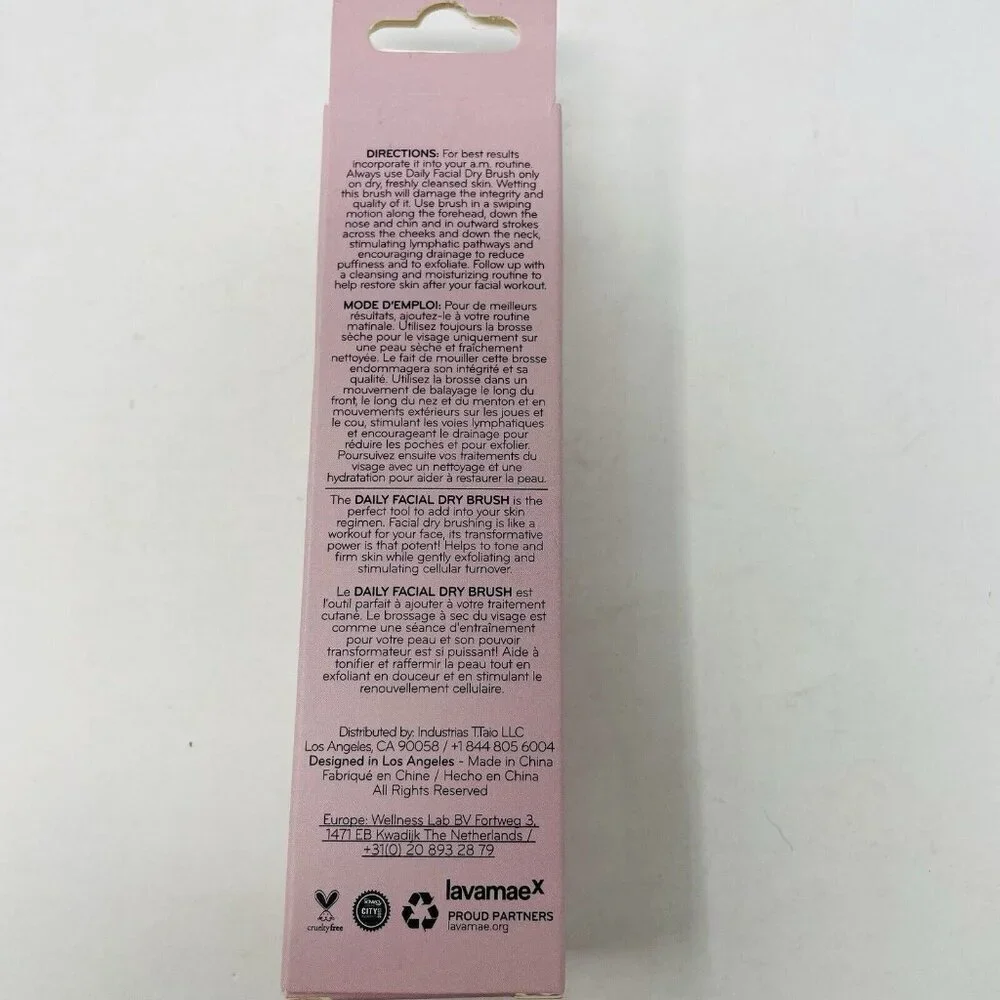 Daily Concepts Gentle Daily Face Brush for‎ Radiant Looking Polished Skin
